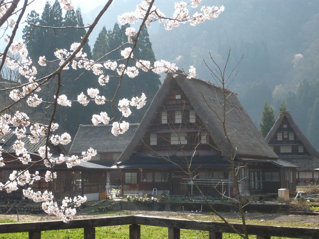 Gokayama Onsen Akaokan Nanto Exterior photo
