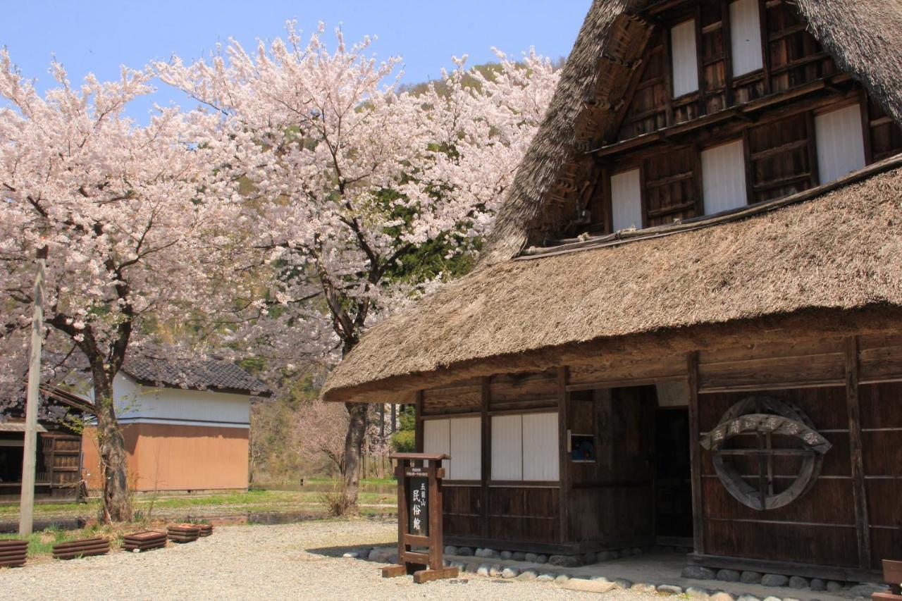 Gokayama Onsen Akaokan Nanto Exterior photo